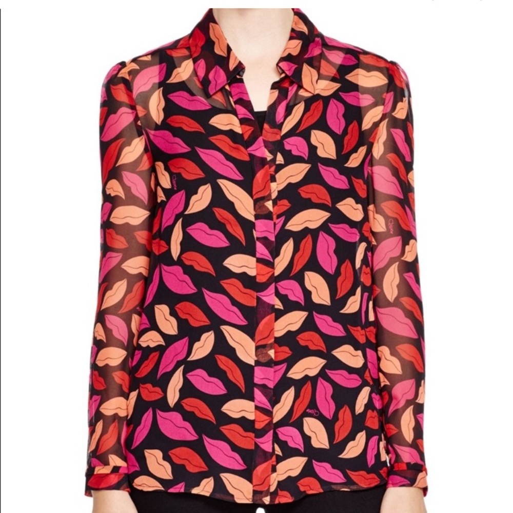 Diane Von Furstenberg: Lips Blouse Size 6: S/M